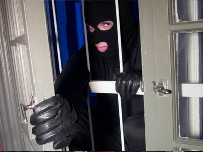 Ληστεία σε οικία στο Κορωπί